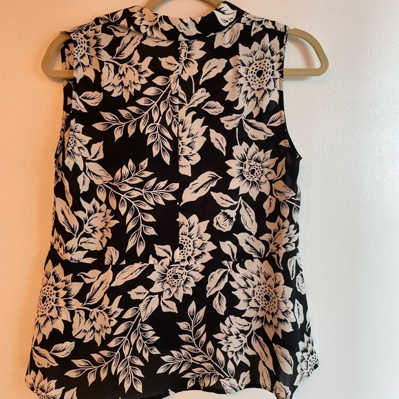 Theory silky collared short sleeve blouse - Picture 3 of 3